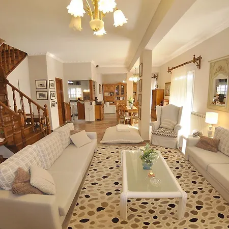Vila Tango *